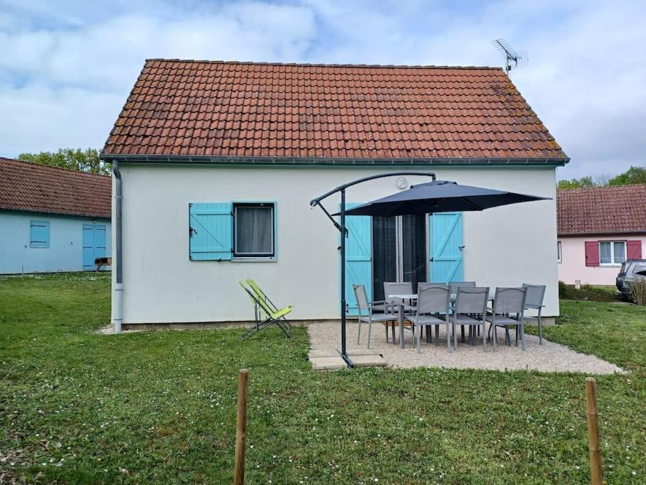 La Maison Bleu Du Lac De Celine Giffaumont-Champaubert Extérieur photo