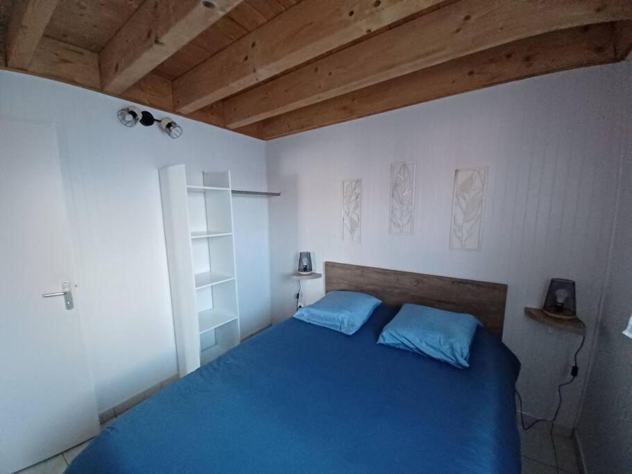 La Maison Bleu Du Lac De Celine Giffaumont-Champaubert Extérieur photo